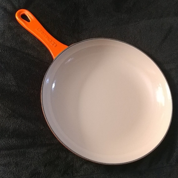 Le Creuset Kitchen Le Creuset Enamel Cast Iron Shallow Fry Pan